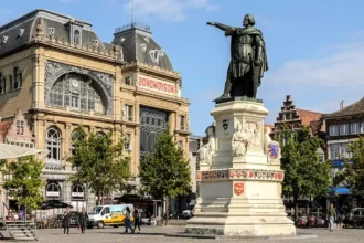Ghent festivities add first wheelchair platform at venue