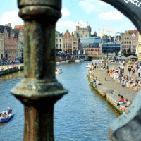 Ghent hosts a floating cinema with 80 viewers at Openbare