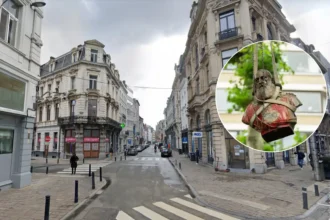 Ghent installs 7 colonial history signs with QR codes