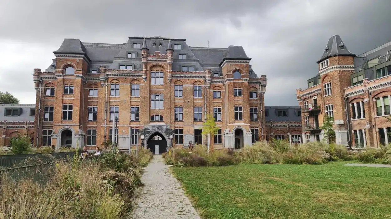 Ghent resistance fighters honored with plaque