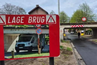 Ghent's new bridge warning signs backed by Vandenbroucke