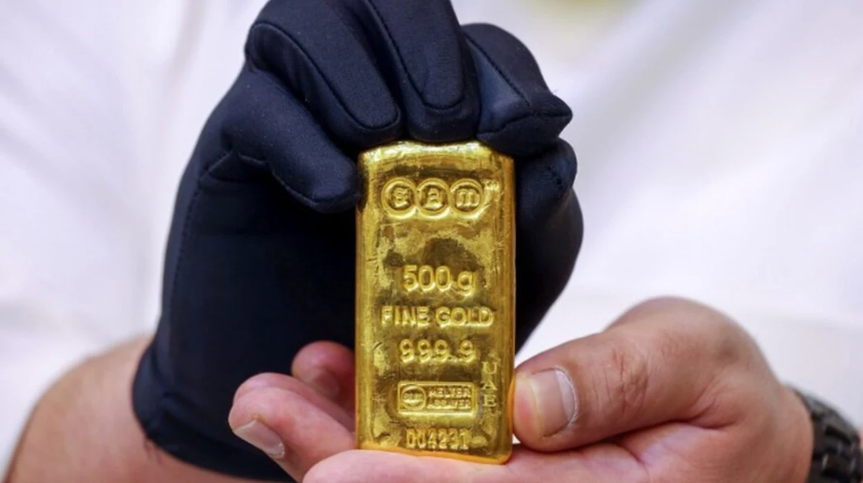 Gold prices rise as Belgian investors seek safety amid uncertainty.