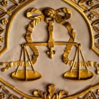 Government plans consumer courts Beenders aims for legal ease