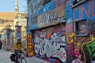 Graffitistraatie in Ghent becomes a bicycle-free street