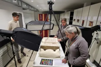 Hasselt Library digitizes 1363 Indulgence Letter and 1540 Graduale, 21,000 images online