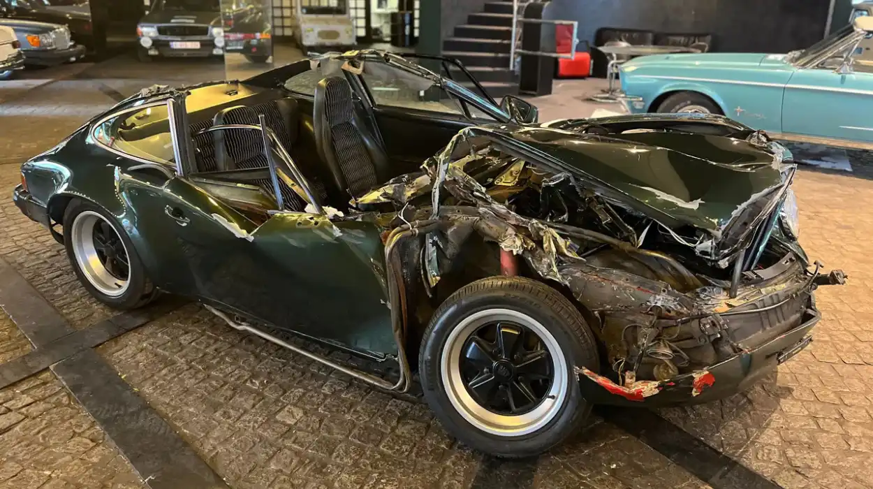Hasselt Tom Waes' damaged Porsche to be auctioned
