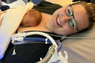 Hasselt nurse provides essential skin-to-skin care for newborns