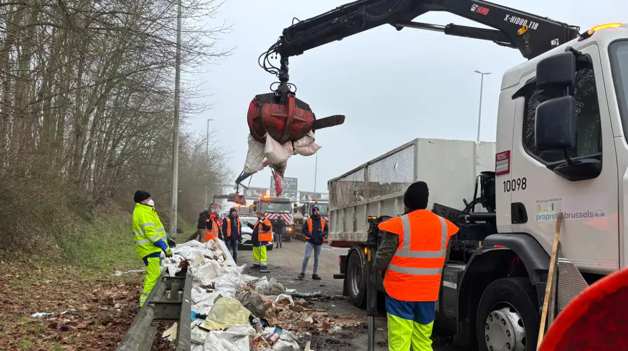 Hazardous waste cleared from Brussels Ring Road