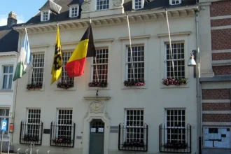 Heist-op-den-Berg paying electricity for private station 13 years