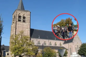 Het Poetsbureau housekeepers get e-bike training in Lommel