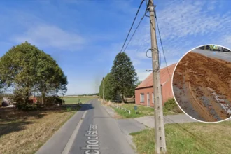 Hillesteenweg closed after truck spills sludge Bw Zwevezele & Wingene