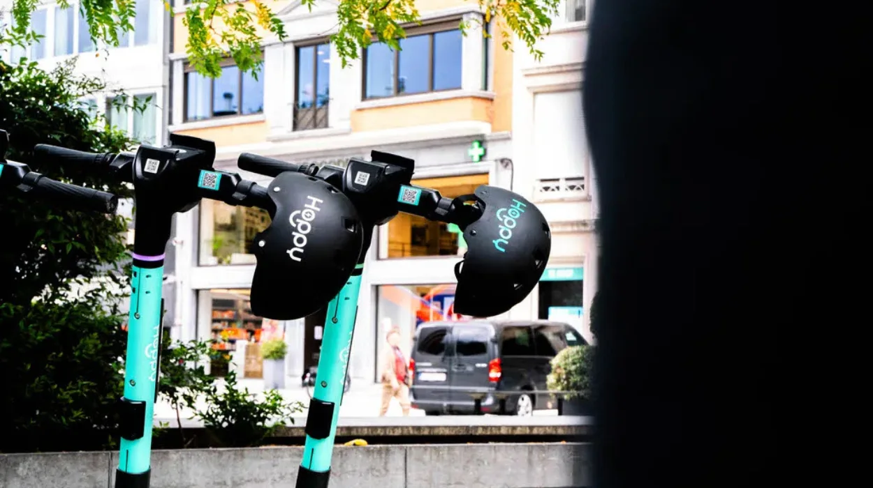 Hoppy launches 300 AI e-scooters in Sint-Niklaas for safety