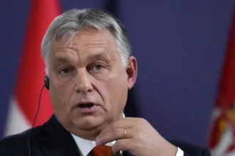 Hungarian PM Viktor Orbán says Hungary will stay in European Union but demands reform