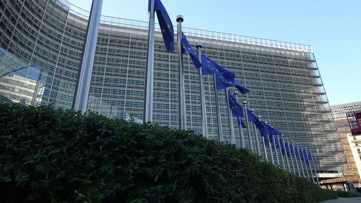 European Commission headquarters in Brussels during EU sanctions delistings negotiations