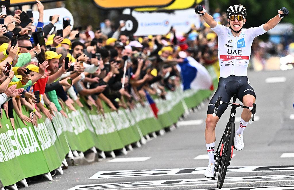 Tadej Pogacar Vuelta crash news as cyclist faces surgery