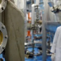 Iran refuses to abandon uranium enrichment rights