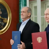 Iranian parliament ratifies strategic pact with Russia