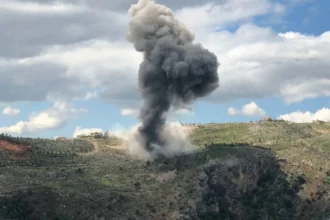 Israel army says strike kills Hezbollah member in southern Lebanon