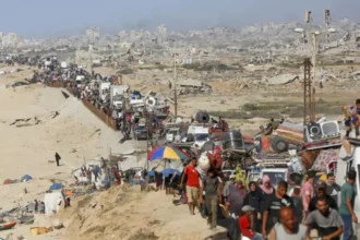 Israel to open temporary route for Gazans fleeing city