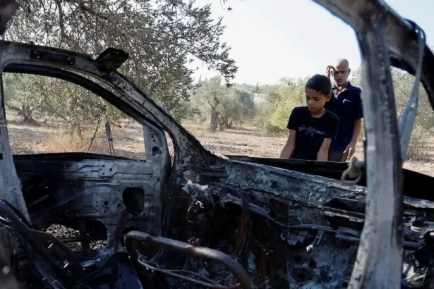 Israeli forces kill three Palestinians in West Bank raid