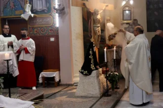 Israeli strike hits Gaza church, kills 21, injures many