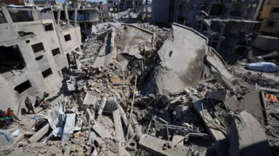 Israeli strikes on Gaza kill 21, intensify in Rafah