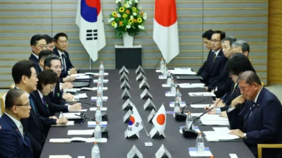 Japanese PM and South Korean president agree on closer ties ahead of US talks