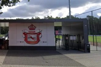 Jaspers fights Lease-End as Mike Penders Joins Chelsea for €20M from Genk 