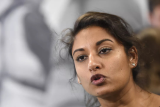 Jinnih Beels transitions from Antwerp alderman to provincial councillor amid political changes