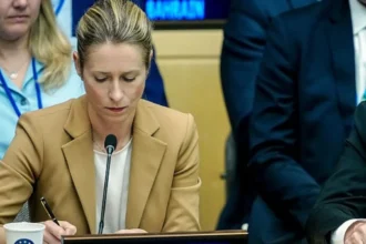 Kallas says sanctions return should not end Iran diplomacy