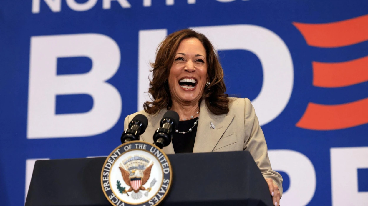Kamala Harris laughing in election campagin