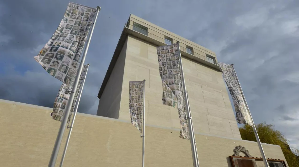 Kazerne Dossin upgrades in Mechelen