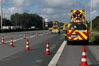 Kortrijk highway accident causes major delays and disruption