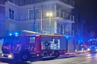 Kortrijk power cabinet fire cuts electricity to 100+ homes