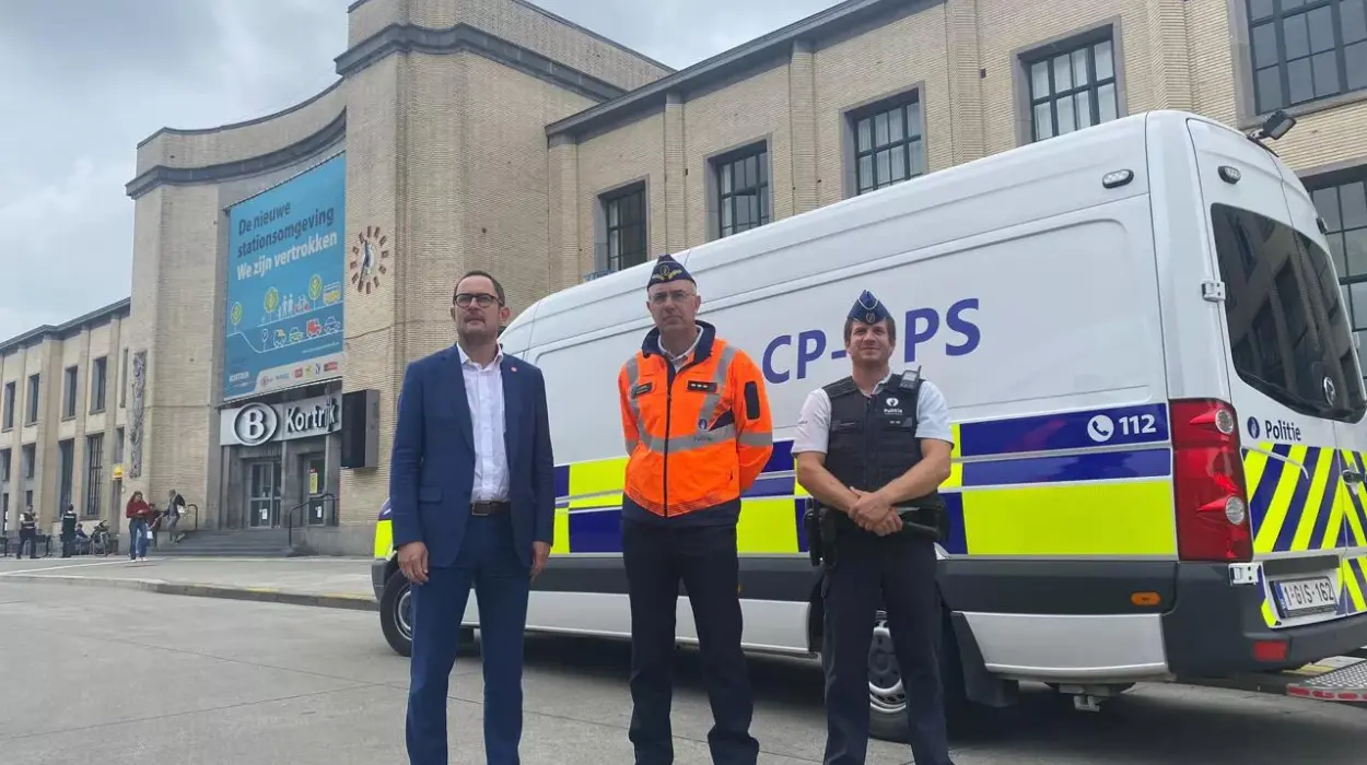 Kortrijk's new police vehicle enhances safety