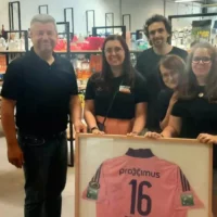 Kringwinkel Hageland in Tienen sells Defour's shirt for charity