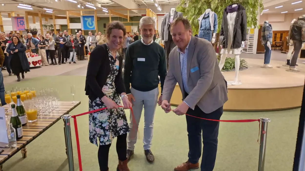 Kringwinkel Merksplas opens with 2,000 m² and 30 Jobs