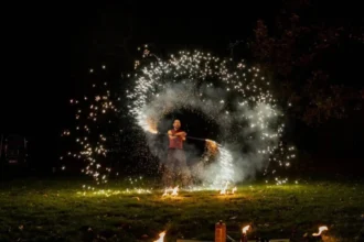 Kristof Calvo celebrates the 7th year of Mechelen in Vuur en Vlam festivities