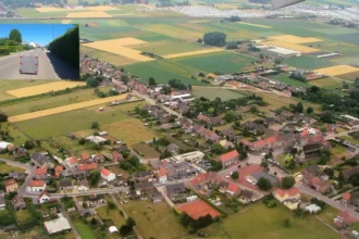 Kwerps traffic calming flower boxes criticised after crash