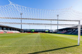 Elias Filet goal story featuring a football stadium and pitch