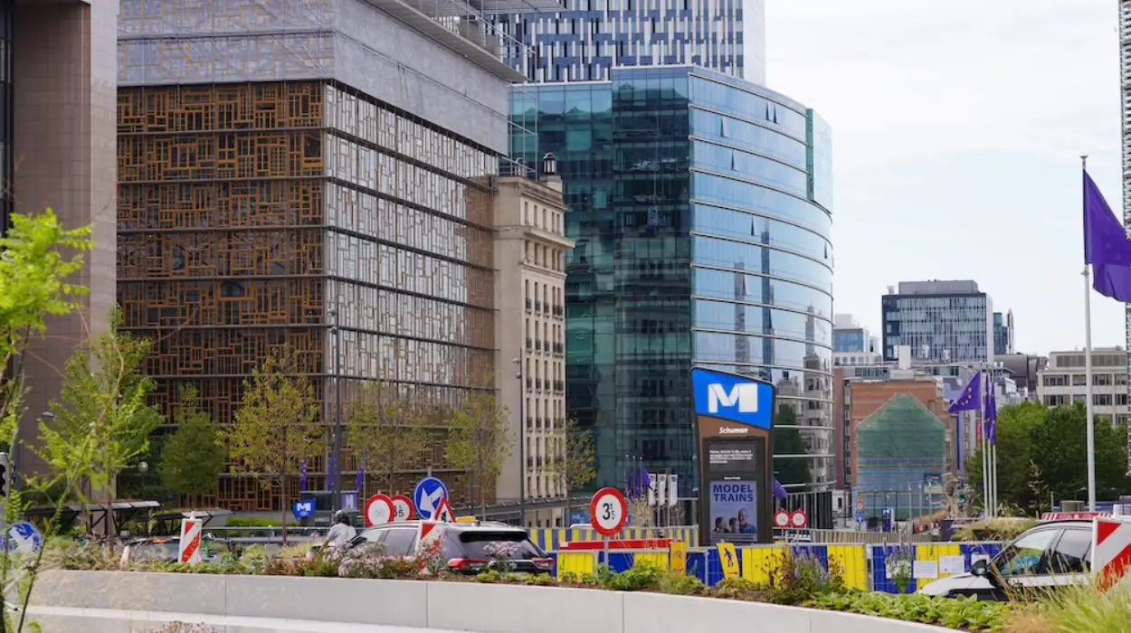Photo: brusselsmorning.com Latvia Blocks EU Sanctions Deal Over Usmanov and Fridman Removals