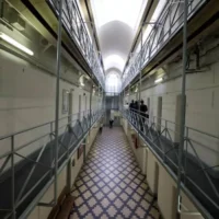 Leuven-Central Prison guards strike for safety after threats, VSOA's Eddy De Smedt responds