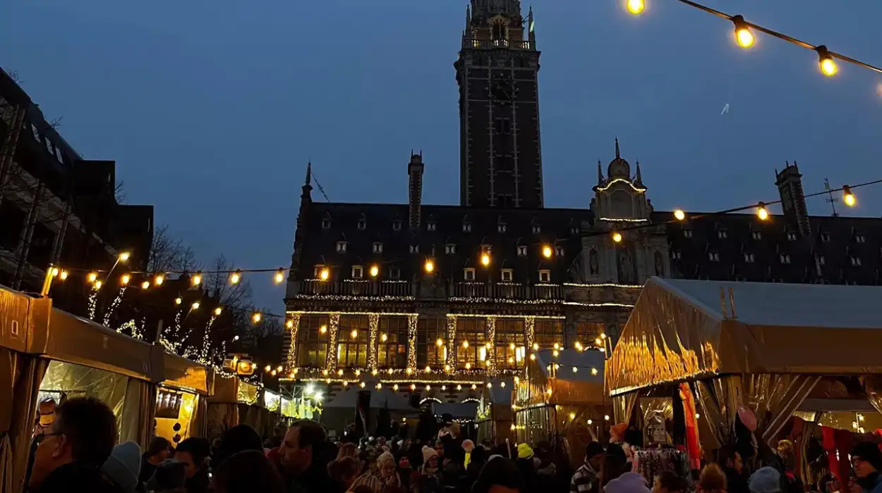 Leuven introduces new 20m 'Christmas Tower' for the holiday market