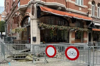 Leuven's Parisstraat faces months of repairs after major water leak