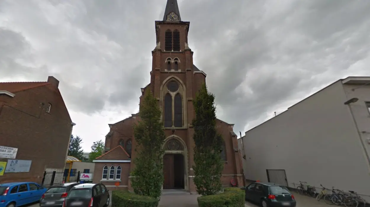 Lierse owner converts church into B&B for young players