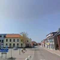 Loenhout Bloemencorso 4k volunteers prepare 10-ton floats