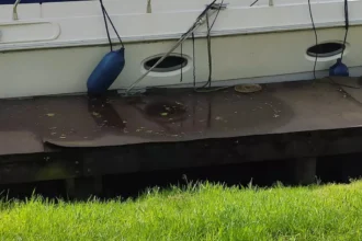 Lokeren enhances water tourism Bruno Reniers calls for jetty repairs