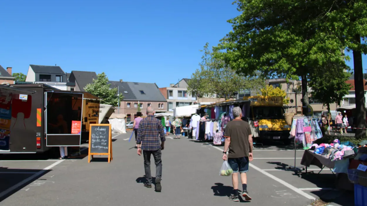 Londerzeel plans market revival amid €6,800 fee debate