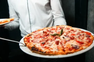 Lorenzo Pizza’s Alleged Support for Israel Fact or Fiction