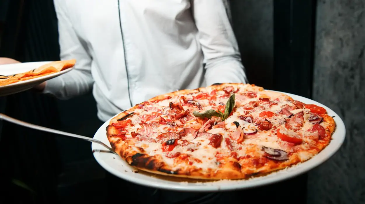 Lorenzo Pizza&rsquo;s Alleged Support for Israel: Fact or Fiction? - The 